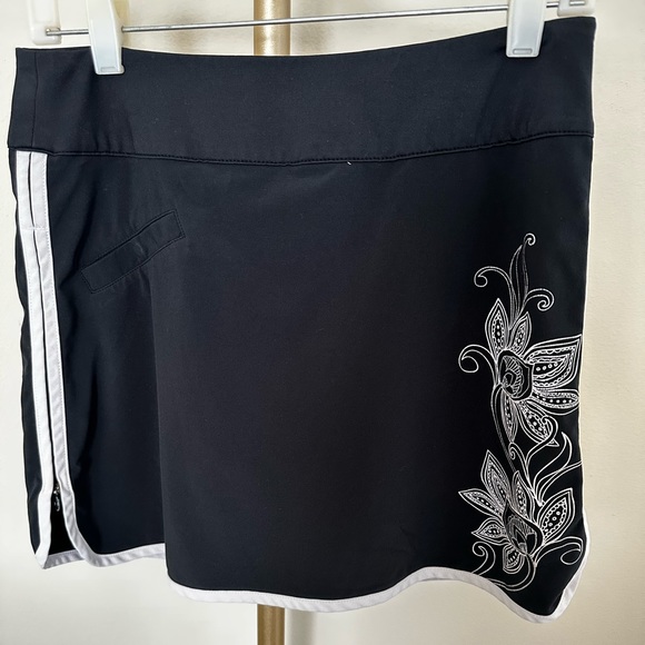 Athleta Swift Zip Skort - Picture 3 of 5